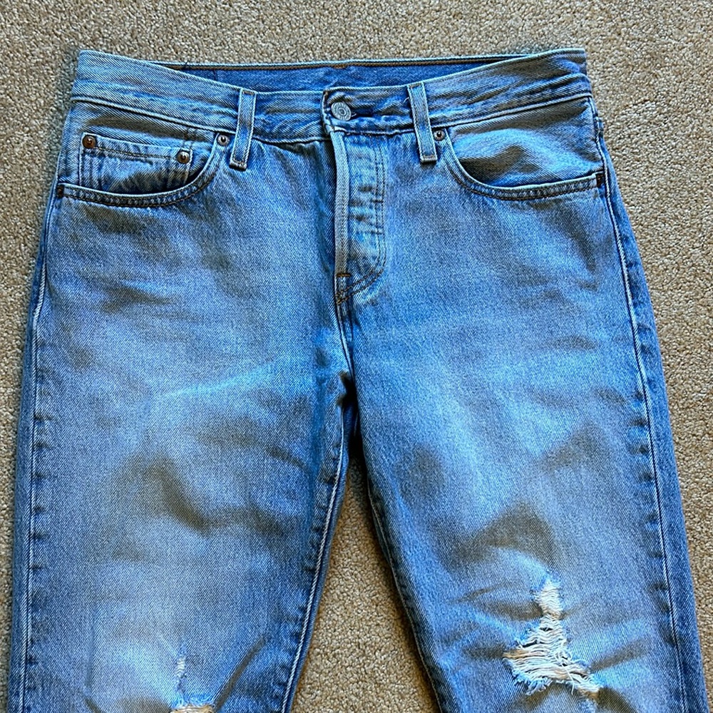Levi’s 501 CT light distressed jeans